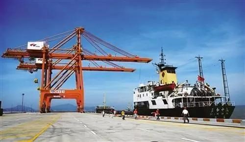 遠(yuǎn)征藥業(yè)榮獲“河北省外貿(mào)品牌優(yōu)勢企業(yè)”稱號(hào)